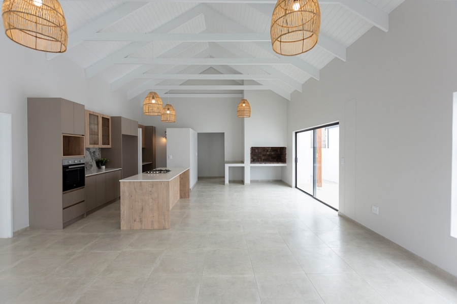 3 Bedroom Property for Sale in Brittania Beach Estate Western Cape